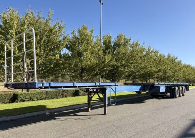 Blue Extendable Flatbed